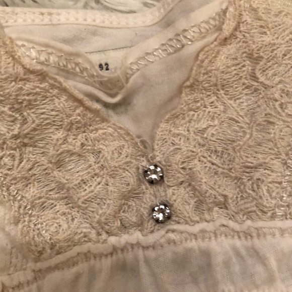 Ivory A&F Top - Picture 4 of 6